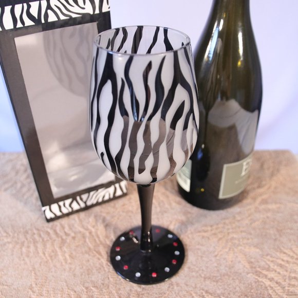 Wine Glass - Bottom's Up - Zebra Black - Picture 1 of 2